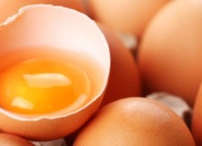 Colesterolo, cominciamo ad assolvere le uova?